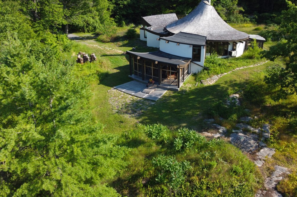 Meisel House - screened in porch
